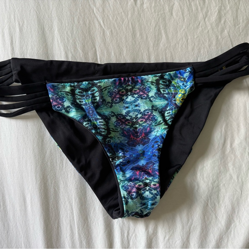 Pepper Swim - El Matador 4-Strap Reversible Bikini Bottom in Black/Blue Tribal